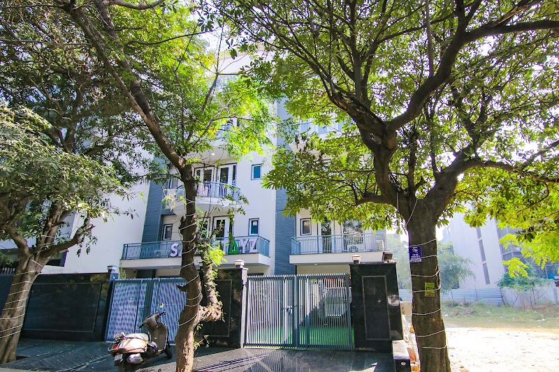 Saltstayz Select - Huda City Center - Saltstayz Select - Huda City Center Plot No. 8 C, Block C, Sushant Lok Phase I, Sector 43, Gurugram, Haryana 122009, India