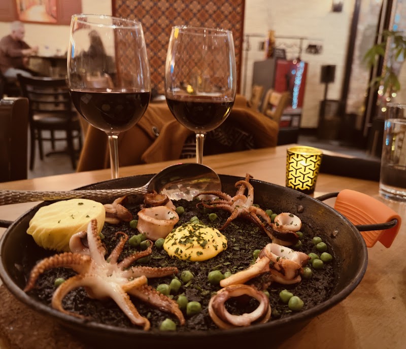 El Mercat Bar de Tapas - Rockville - El Mercat Bar de Tapas - Rockville 101 Gibbs St, Rockville, MD 20850, USA