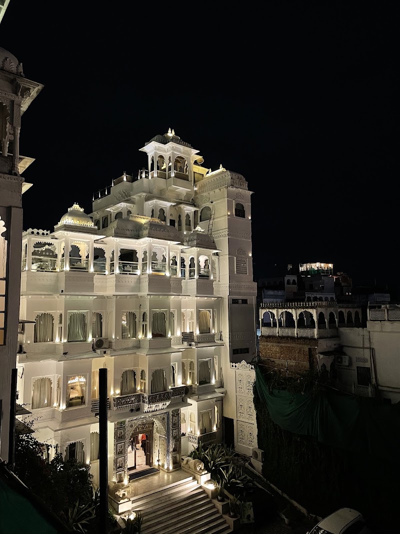 Hotel Mandiram Palace - Hotel Mandiram Palace, Hanuman Ghat Road 71, Panchdevri, Tripura, Ambamata, Udaipur, Rajasthan 313004, India