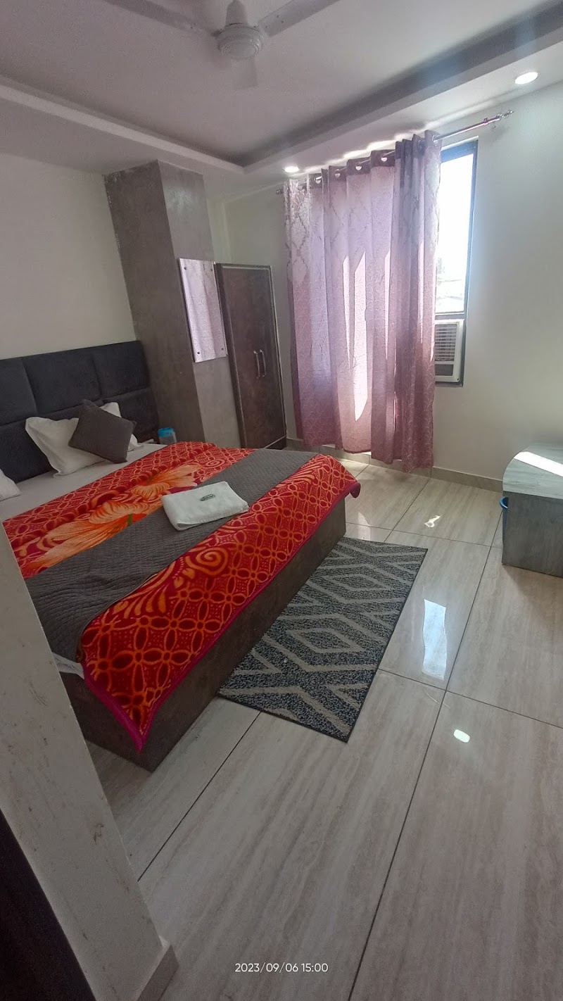 Hotel The Elegance - Hotel The Elegance, opp Railway Station Katra Jammu and Kashmir, Katra, 182301