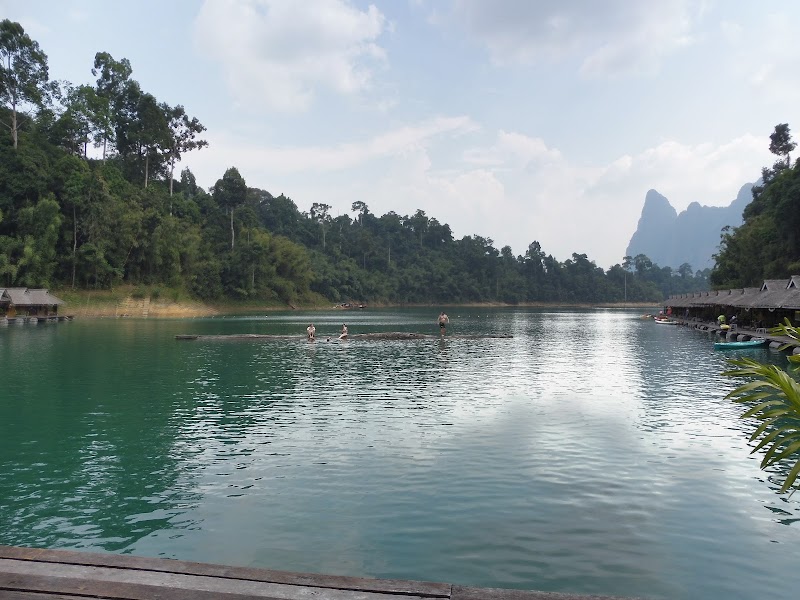 Cheow Lan Lake - Cheow Lan Lake, Khao Phang, Ban Ta Khun District, Surat Thani 84230, Thailand