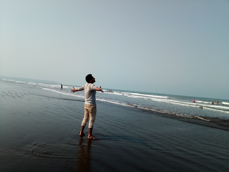 Karde Beach - Karde Beach, Maharashtra 415713, India
