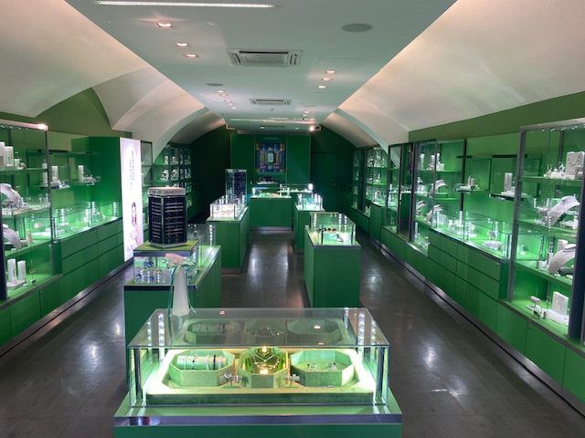 Swarovski Store Salzburg Getreidegasse - Swarovski Store Salzburg Getreidegasse Getreidegasse 19, 5020 Salzburg, Austria