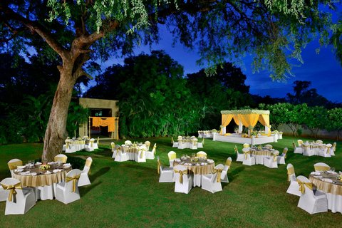 Hyderabad Marriott Hotel & Convention Centre - Hyderabad Marriott Hotel & Convention Centre, Tank Bund Rd, opposite Hussain Sagar, Bhagyalaxmi Nagar, Lake, Hyderabad, Telangana 500080, India
