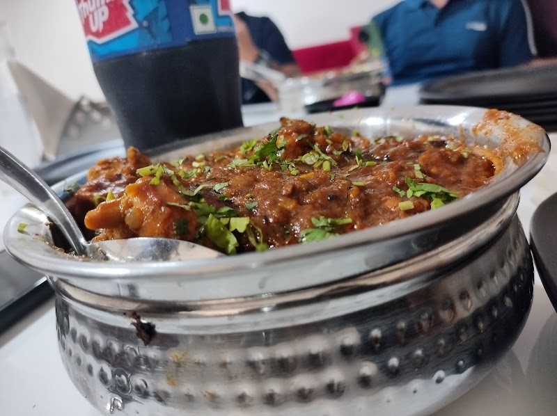 A1 Moradabadi and Hyderabadi Biryani Corner - A1 Moradabadi and Hyderabadi Biryani Corner, Shop no, 1, New Colony Rd, Rattan Garden, Shivpuri Extension, Mod, Gurugram, Haryana 122001, India