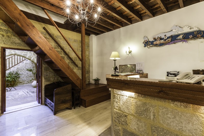 Camelot Traditional & Classic Hotel - Camelot Traditional & Classic Hotel Themistokleous 18 str. Old Town, Rodos 851 00, Greece