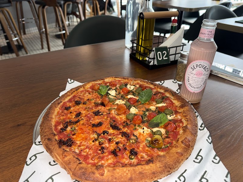 Galaxy Pizza - Gurugram - Galaxy Pizza - Gurugram GROUND FLOOR, Ocus Quantum, G-56, Ocus Quantum Internal Rd, Sector 51, Samaspur, Gurugram, Haryana 122018, India
