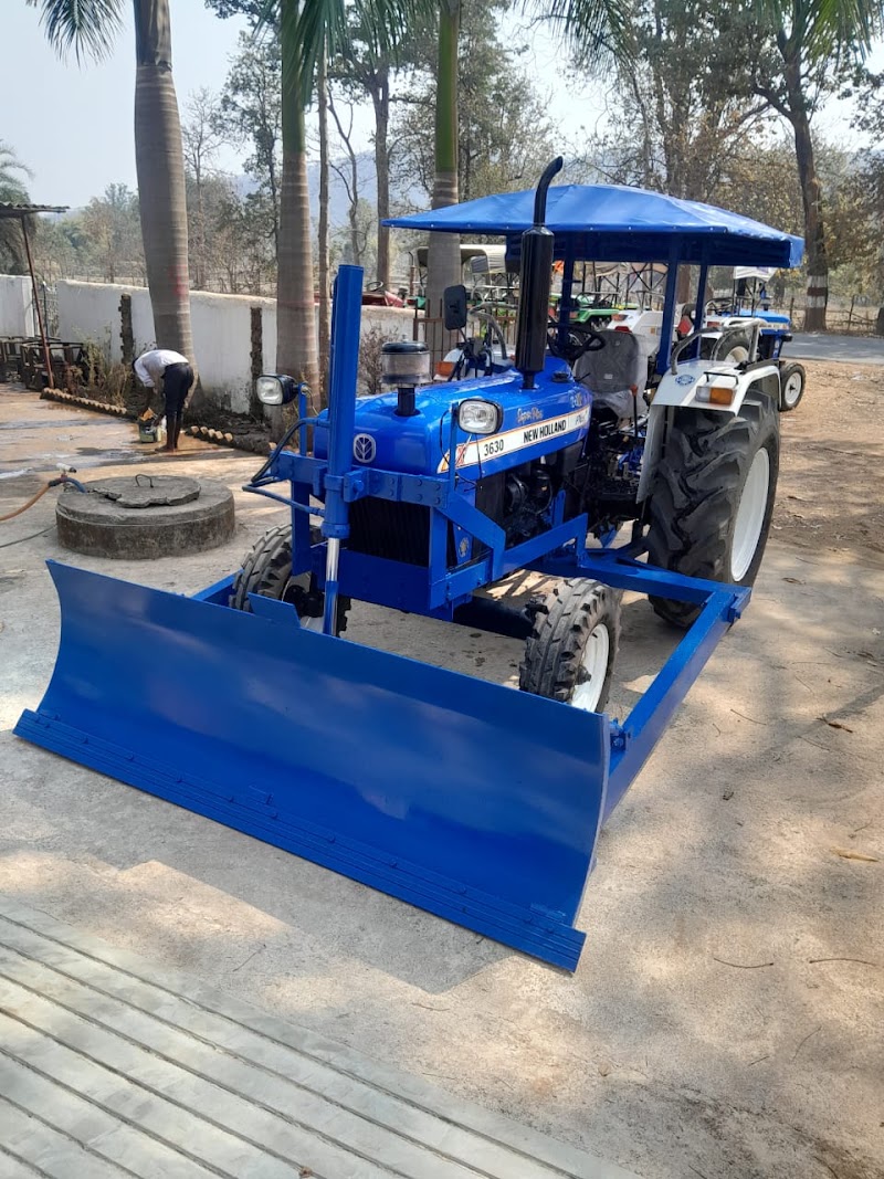 Shree Motors : New Holland : old John Deere - Shree Motors : New Holland : old John Deere, Near Parrinala, Rajnandgaon, Chhattisgarh 491441, India
