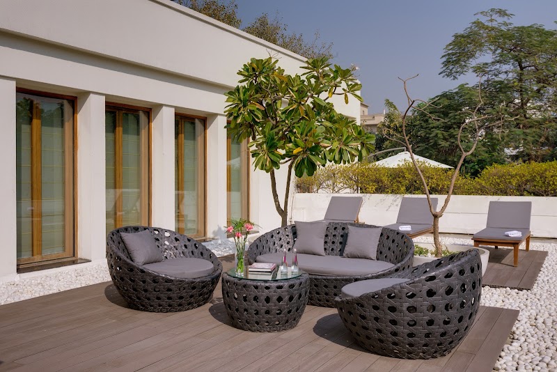 The Manor Hotel - The Manor Hotel 77, Mathura Rd, Friends Colony West, New Delhi, Delhi 110065, India
