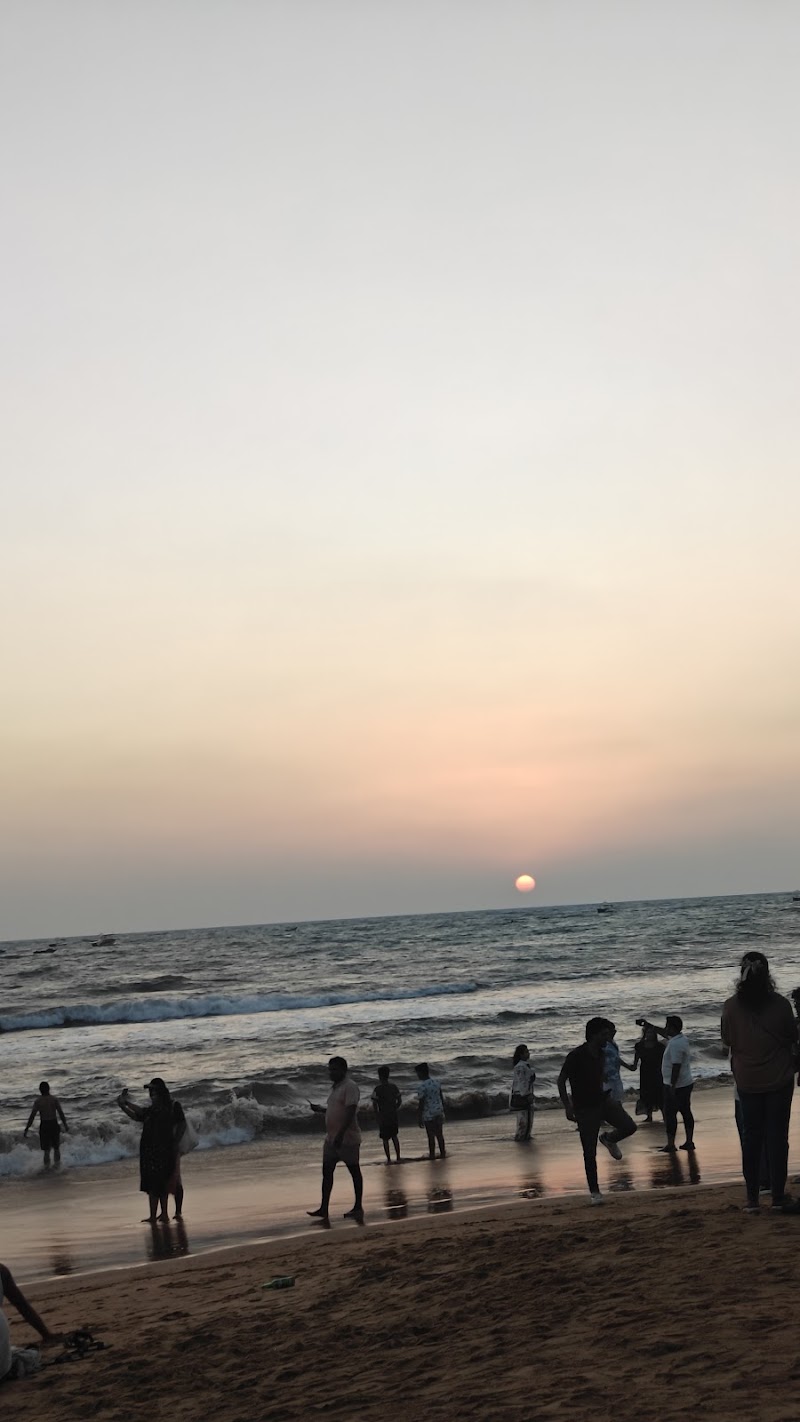 Anjuna Rock beach - Anjuna Rock beach, HPFR+2H5, Monteiro Vaddo, Anjuna, Goa 403509, India