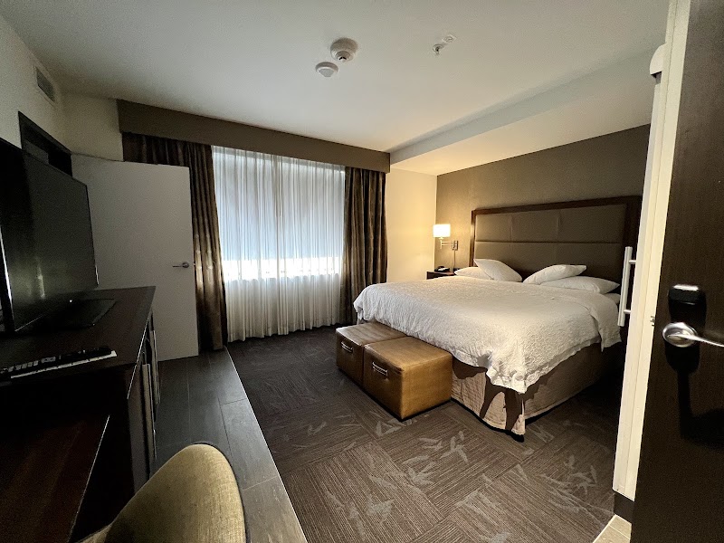 Hampton Inn & Suites Dallas Downtown - Hampton Inn & Suites Dallas Downtown, 1700 Commerce St, Dallas, TX 75201, USA