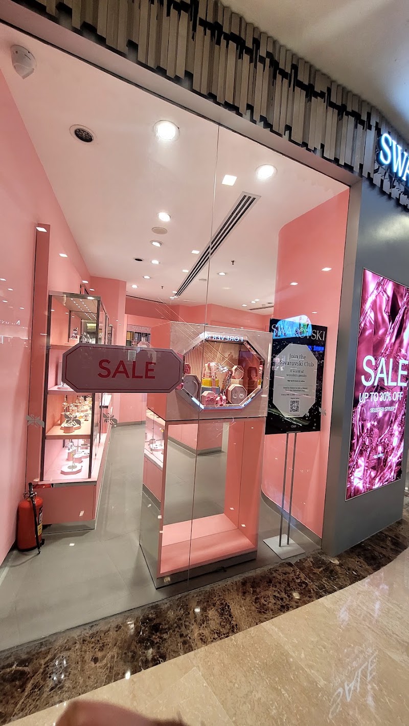 Swarovski - Swarovski G - 57, NH 48, Ambience Island, Nathupur, Sector 24, Gurugram, Haryana 122010, India