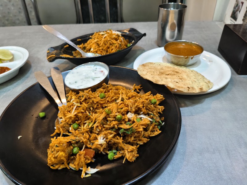 Hotel Parimala - Hotel Parimala Vandana Talkies, Shop 6,7,8, Laxmi Mahal CHS, Lal Bahadur Shastri Marg, Panch Pakhdi, Thane West, Thane, Maharashtra 400602, India