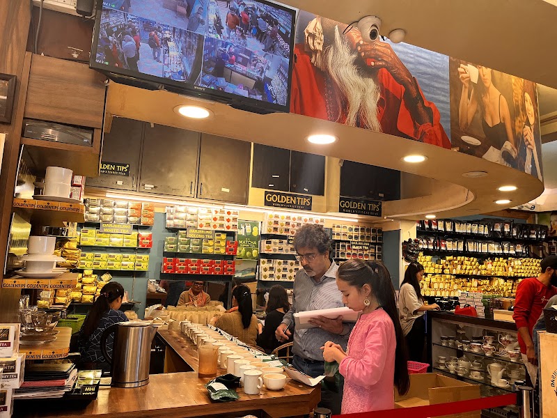 Golden Tips Tea Boutique – Nehru Road - Golden Tips Tea Boutique – Nehru Road Nehru Rd, Chauk Bazaar, Darjeeling, West Bengal 734101, India
