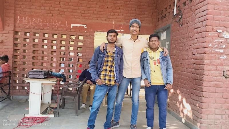 Government Senior Secondary school, Sarhaul - Government Senior Secondary school, Sarhaul 281, Sarhaul, Sector 18, Sarhol, Gurugram, Haryana 122015, India
