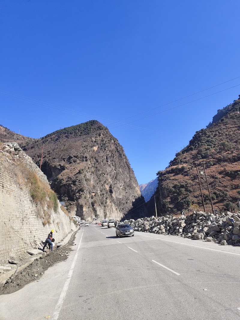 Hanogi Foot Bridge - Hanogi Foot Bridge M4R9+X6H, Hanogi Footbridge, Khahri, Himachal Pradesh 175124, India