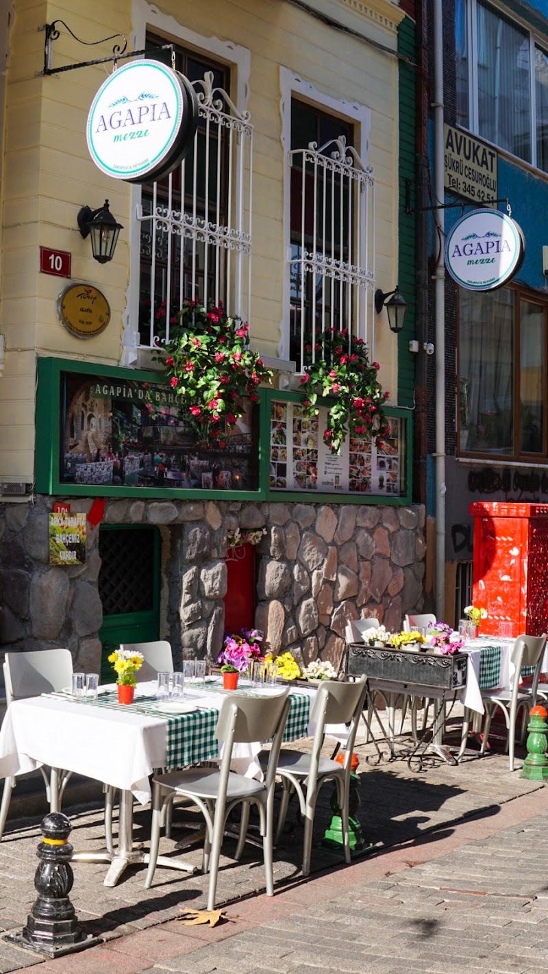Agapia Meze & Kadıköy Meyhane
