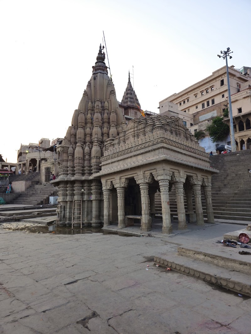 Ganga Mahal Ghat, (Varanasi) - Ganga Mahal Ghat, (Varanasi) 8267+HX6, Ghats of Varanasi, Ghasi Tola, Varanasi, Uttar Pradesh 221001, India