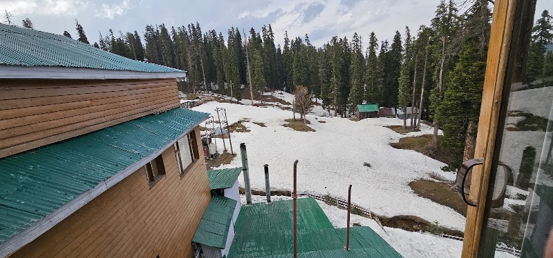Hotel Heevan Retreat - Hotel Heevan Retreat Heevan Retreats Rd, Gulmarg, 193403