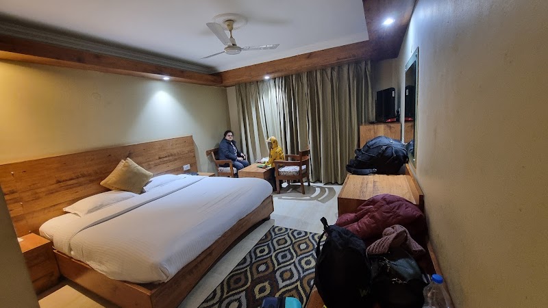 Hotel Samson - Hotel Samson 38CP+M57, Parbal, 182142