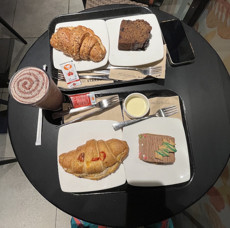 Starbucks - Starbucks Ground Floor, Y4 Heights, 7th Main Road HRBR Layout, Kalyan Nagar, near Specialist Hospital, HRBR Layout 2nd Block, HRBR Layout, Kammanahalli, Bengaluru, Karnataka 560043, India