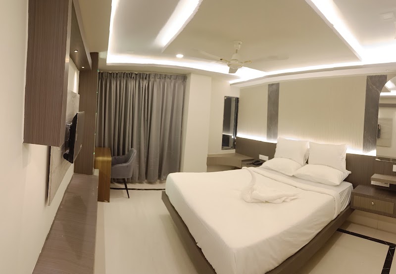 Hotel High Rise - Hotel High Rise 7th Floor, 143A, Rash Behari Ave, near Spencer, Dover Terrace, Gariahat, Kolkata, West Bengal 700029, India