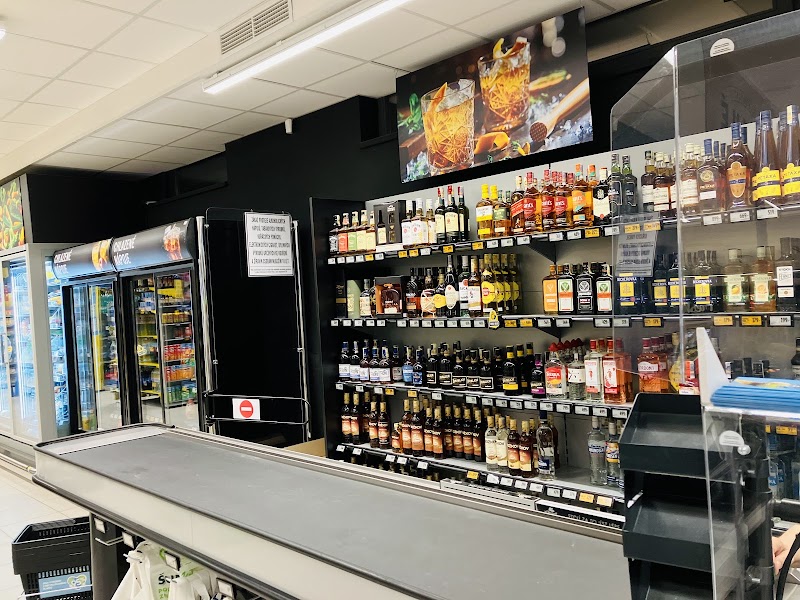 Albert Supermarket - Albert Supermarket 8. listopadu 228/1A, 169 00 Praha 6-Břevnov, Czechia