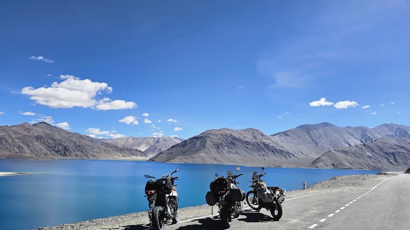 Pangong lake view - Pangong lake view XC8C+CH3, Ladakh, 194101