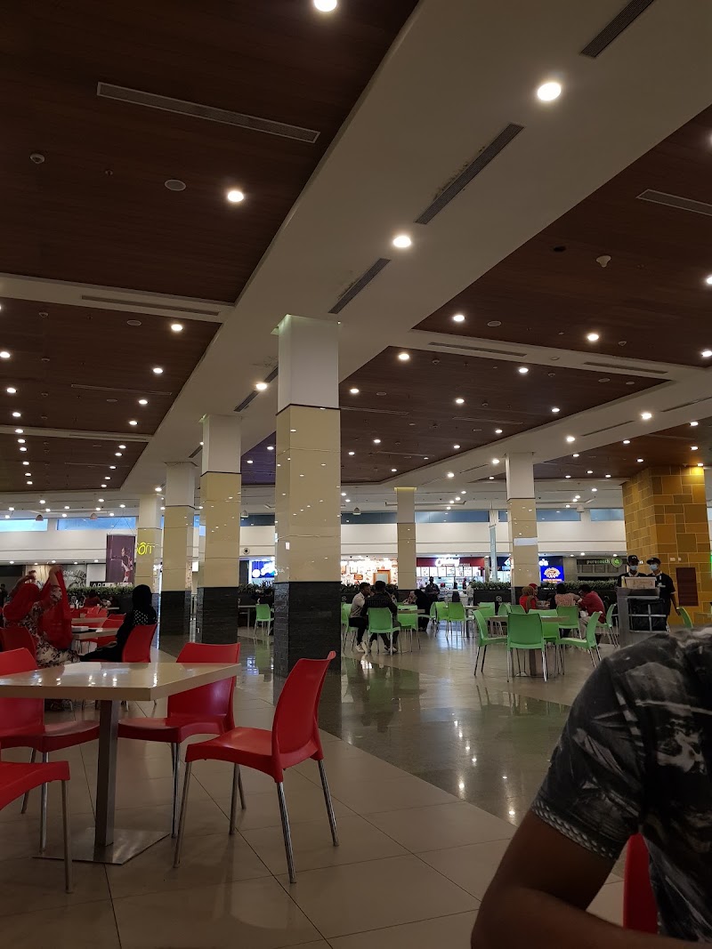 Palazhi hilite mall - Palazhi hilite mall, HiLITE Business Park, Poovangal, Kozhikode, Pantheeramkavu, Kerala 673014, India