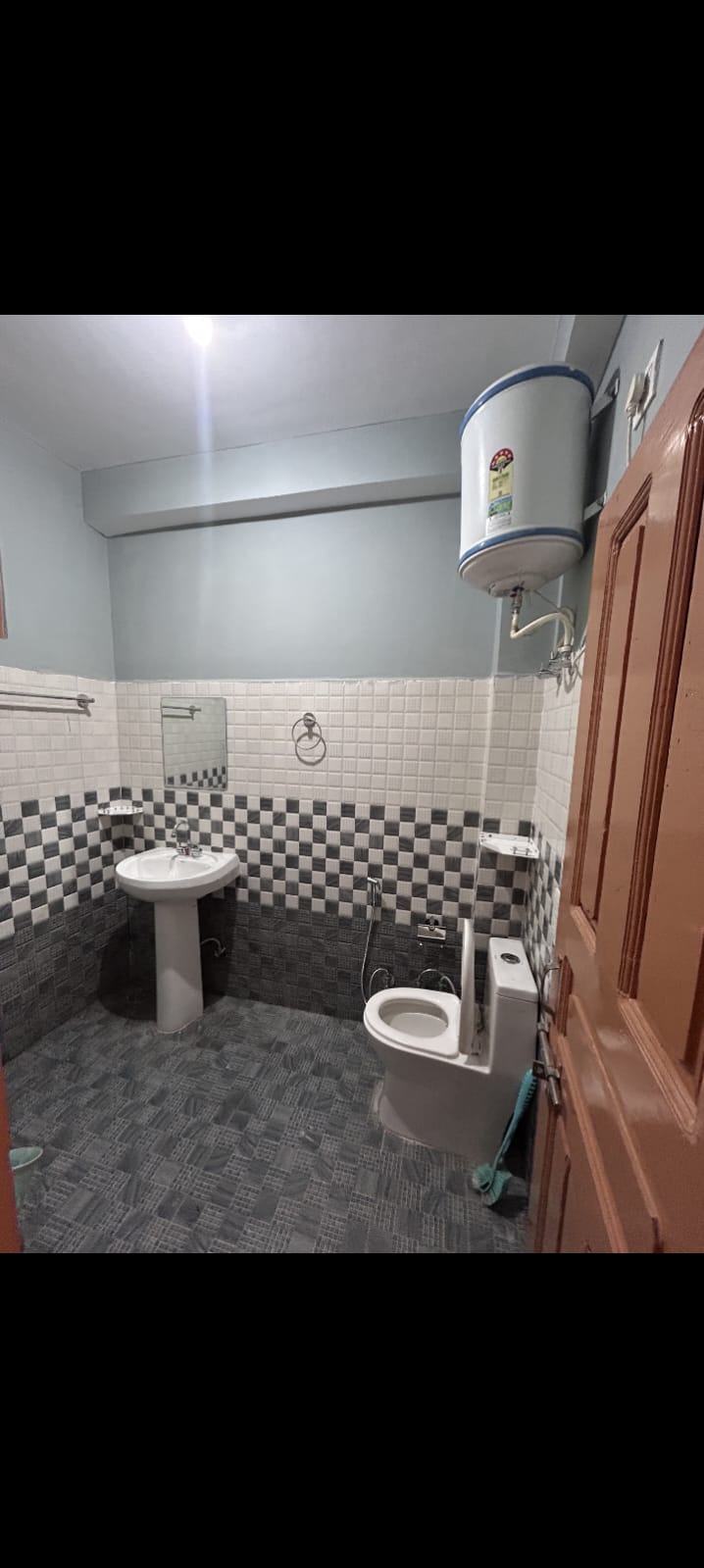 The Himalayan vibe home stay & cafe - The Himalayan vibe home stay & cafe, Baaga Thirthan sachi road Tehsil banjar Pincode 175123, Banjar, Himachal Pradesh 175123, India