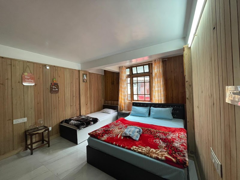 Mountain Manor Homestay - Mountain Manor Homestay 11, dr yen singh road, near st roberts school, Chauk Bazaar, Darjeeling, West Bengal 734101, India