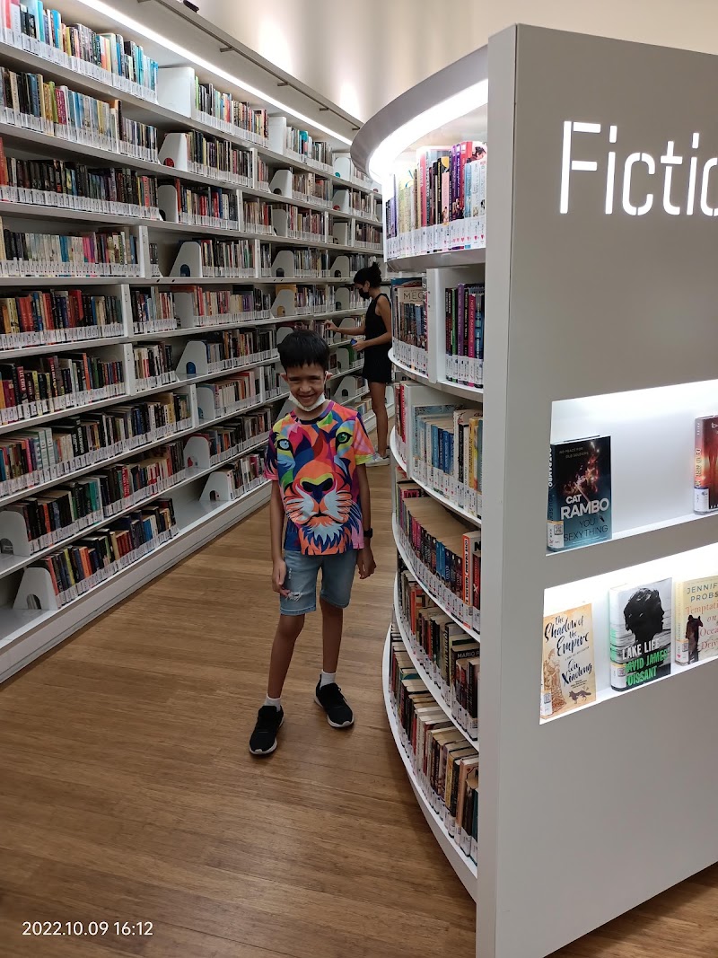 Orchard Central - Orchard Central 181 Orchard Rd, Singapore 238896