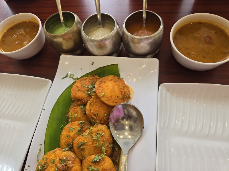 Cocco n Curry - Cocco n Curry 2nd Floor, Good Earth City Center, 225A/B, opposite Malibu Town, Pocket H, Nirvana, Sector 50, Gurugram, Haryana 122018, India