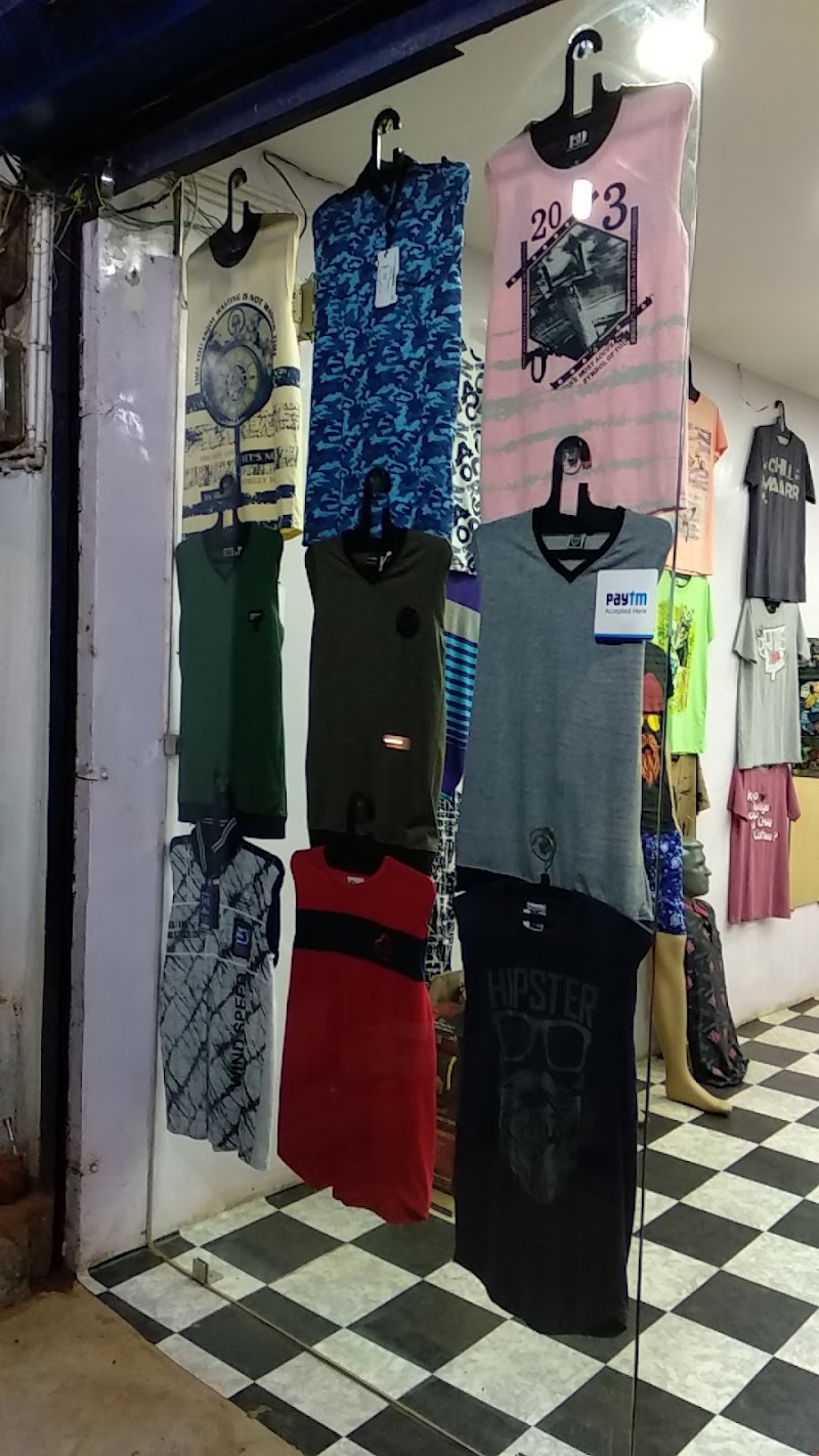 desi boys - desi boys, bazar, chowk, Utai, Chhattisgarh 491107, India