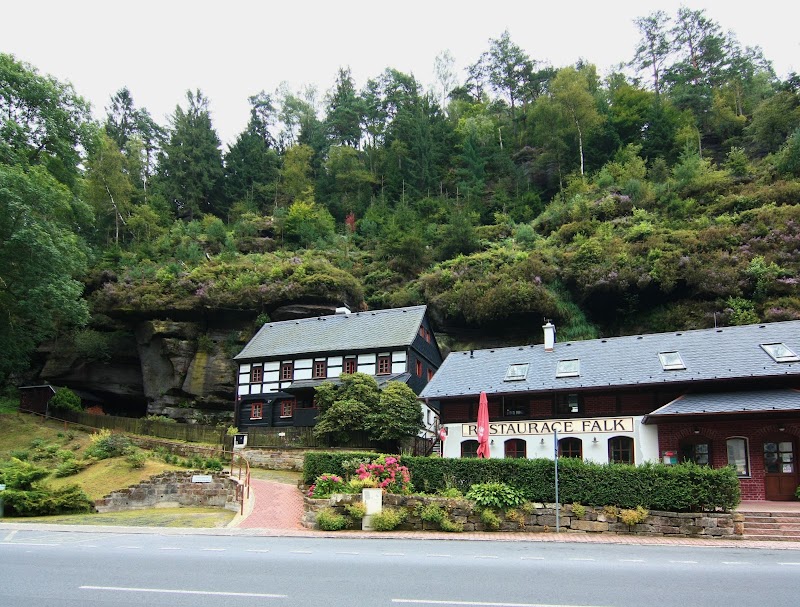 The Falcon Inn - The Falcon Inn, Hřensko 50, 407 17 Hřensko, Czechia
