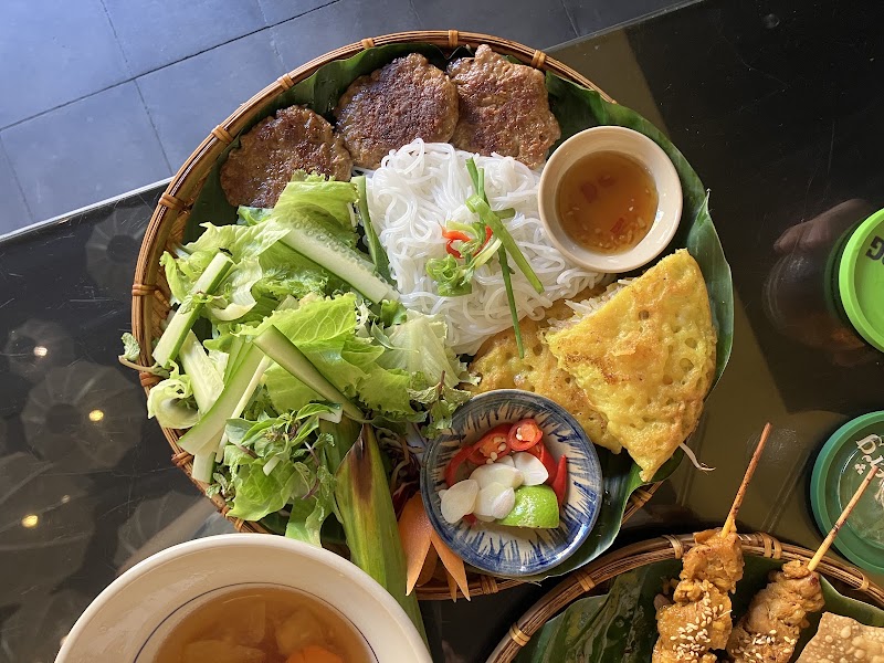 The Son Bistro – Vietnamese Restaurant, Craft Beer & Bar - The Son Bistro – Vietnamese Restaurant, Craft Beer & Bar, 98 Lê Lợi, Old Town, Hội An, Đà Nẵng 51300, Vietnam