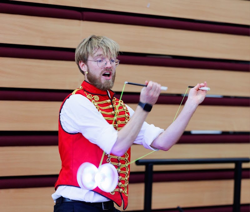 Arthur the Juggler - Arthur the Juggler, Rotherhithe St, London SE16 5DJ, UK
