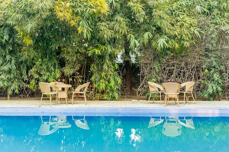 Alaya Stays by ELIVAAS Parinita farm - Alaya Stays by ELIVAAS Parinita farm, Garg Farm, Village Sirohi, PO, Dhouj, Faridabad, Haryana 121004, India