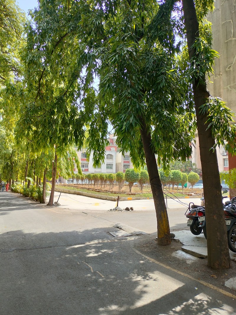Koregaon Park - Koregaon Park, Clover Dale A, 311, Meera Nagar Path, Ashok Chakra Society, Meera Nagar, Koregaon Park, Pune, Maharashtra 411001, India