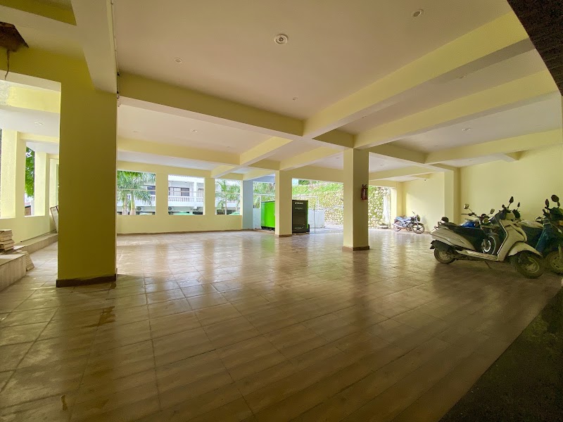 Hotel Rishikesh Grand - Hotel Rishikesh Grand 48JF+PGH, Badrinath Marg, Tapovan, Rishikesh, Uttarakhand 249192, India