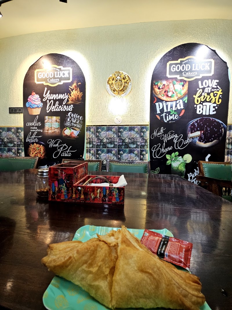 Good Luck Cakers Bakery & Cafe Budharaja,Sambalpur - Good Luck Cakers Bakery & Cafe Budharaja,Sambalpur, opposite MAX MALL, Budharaja, Sambalpur, Odisha 768004, India