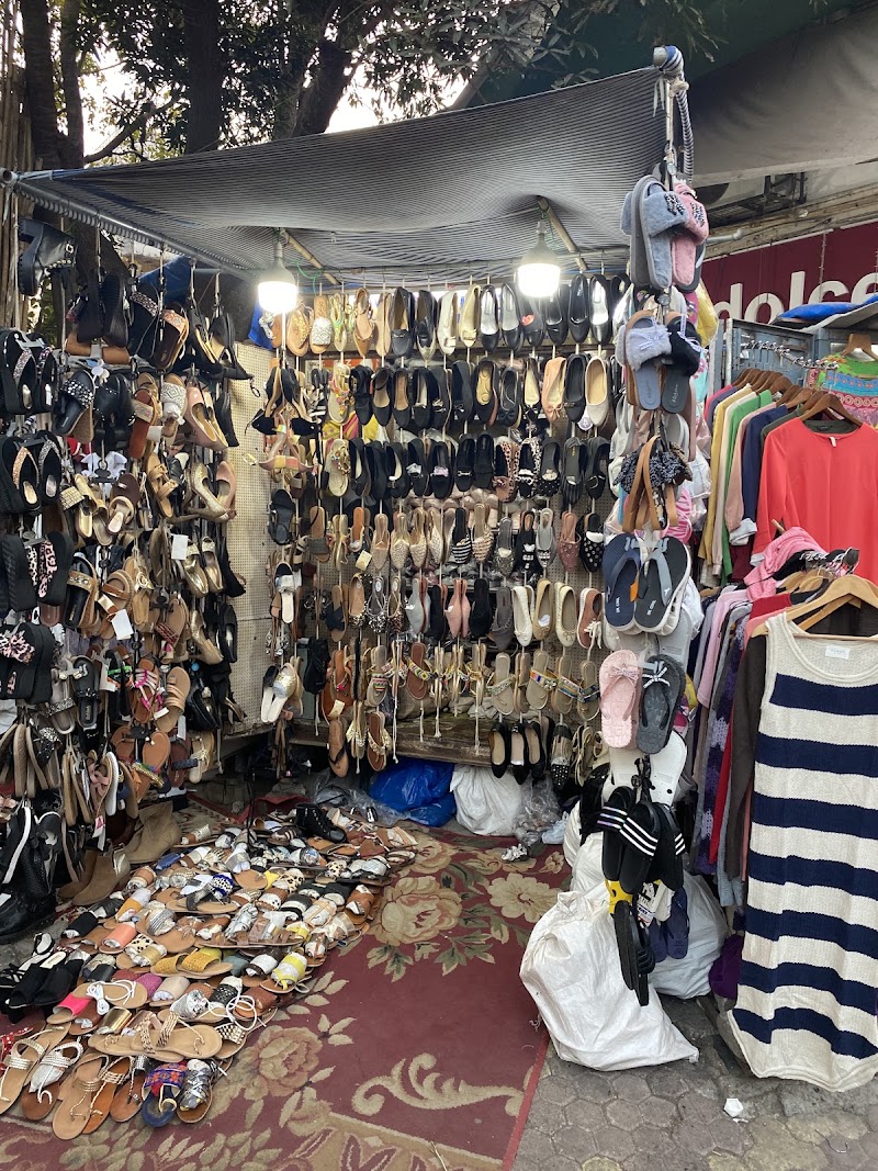 Kasim export - Kasim export 4-A, Hill Road Hill road, Ranwar, Bandra West Shop no 6 elco arcade, ground floor, D wing, near elco pani pori, Ranwar, Bandra West, Mumbai, Maharashtra 400050, India