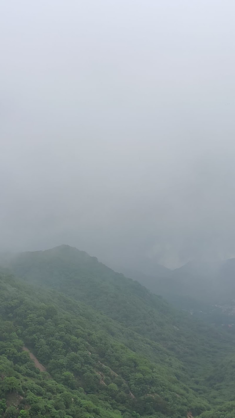 Hathni Kund - Hathni Kund XR5F+9CF, Jaipur, Rajasthan 302002, India