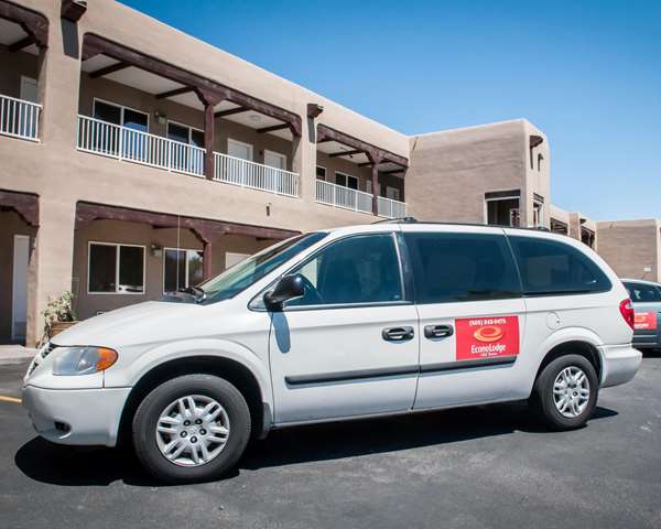 Econo Lodge Albuquerque Old Town - Econo Lodge Albuquerque Old Town 2321 Central Ave NW, Albuquerque, NM 87104, USA
