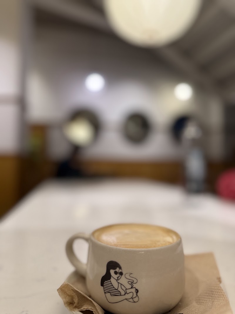 Third Wave Coffee - Third Wave Coffee, Syndicate No. 7/1, Sparsh Hospice for Palliati, 2002, Khajaguda - Nanakramguda Rd, next to Oakridge International School, Serilingampalle (M), Khajaguda, Telangana 500104, India