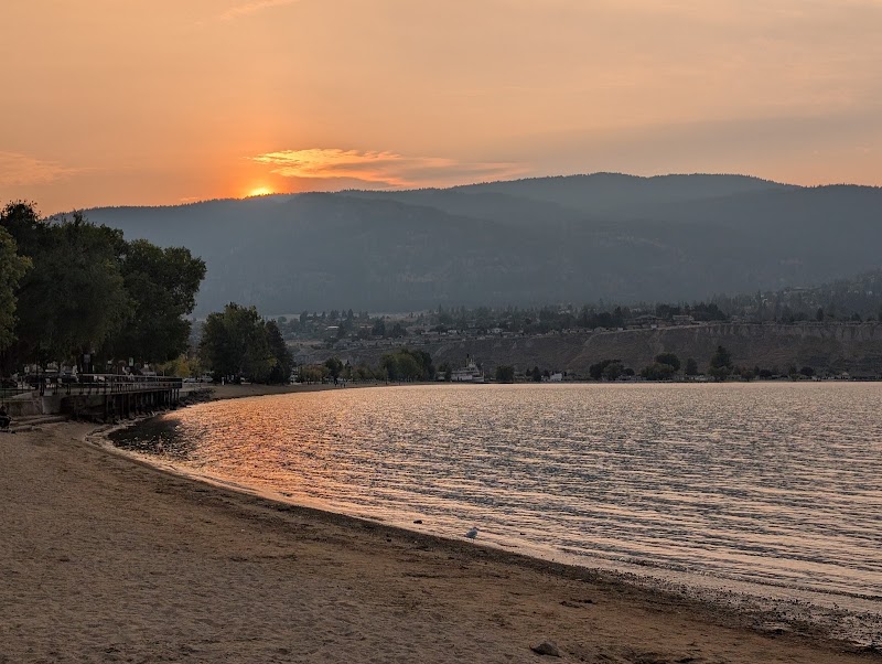 Okanagan Lake Park - Okanagan Lake Park 51 Lakeshore Dr E, Penticton, BC V2A 1B5, Canada