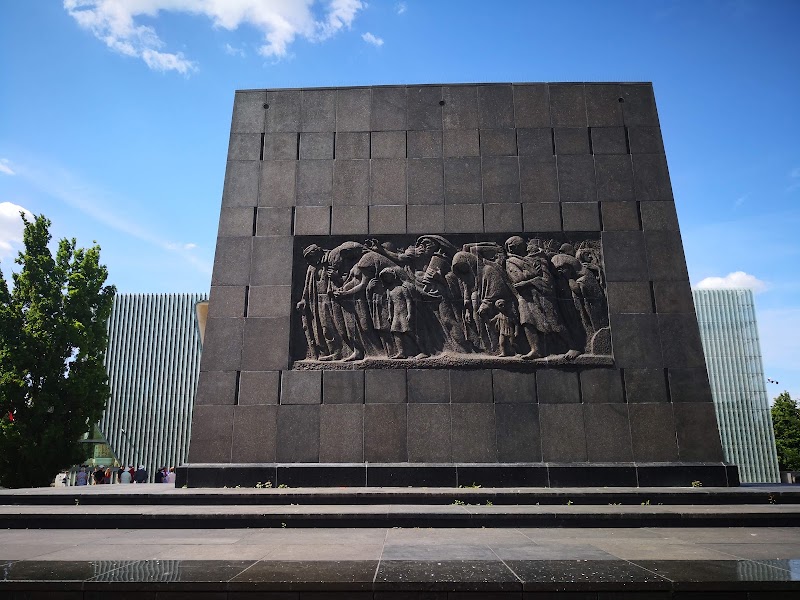 Monument to the Ghetto Heroes - Monument to the Ghetto Heroes, Ludwika Zamenhofa, 00-153 Warszawa, Poland