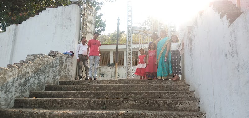 Shree Shidhha Muni Aashram, Dalha Giri - Shree Shidhha Muni Aashram, Dalha Giri, 3CW5+VMQ, Dalhadamami, Chhattisgarh 495552, India