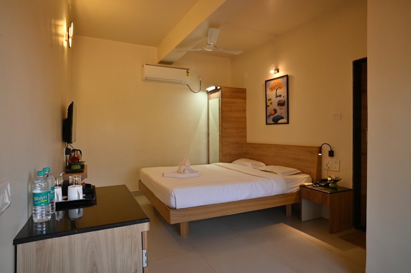 Silver Sand Beach Resort - Silver Sand Beach Resort, Karve Pakhadi, Post Murud, Murud Rd, Dapoli, Maharashtra 415712, India
