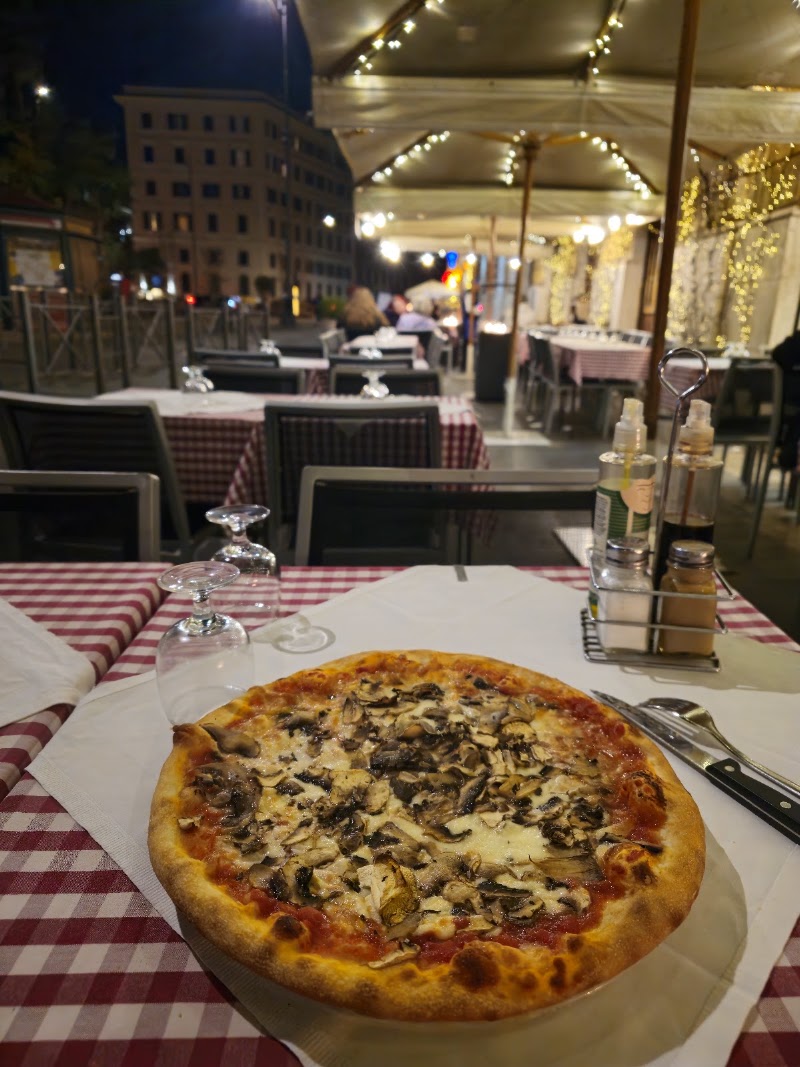 Cafe Risorgimento - Cafe Risorgimento Piazza del Risorgimento, 63, 00192 Roma RM, Italy
